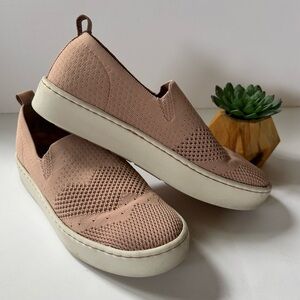 Born Women’s Solstice Knit Slip On Flats (Sz 8)